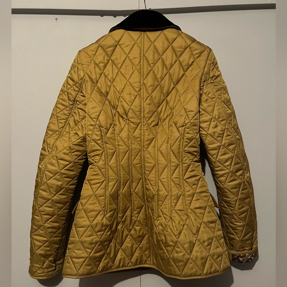 Burberry Quilted Jacket with Corduroy Collar - Picture 6 of 16